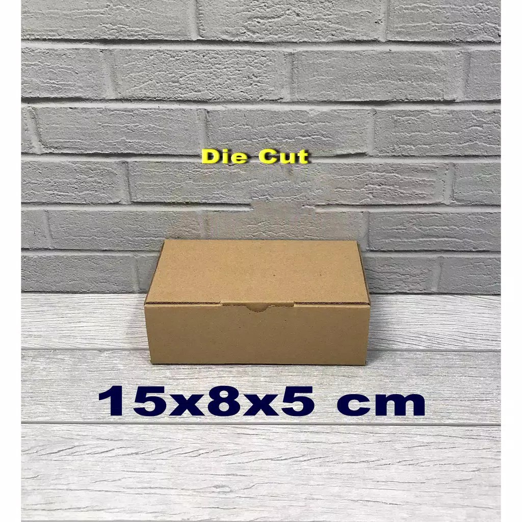 

Kardus 15 x 8 x 5 cm........ Die cut