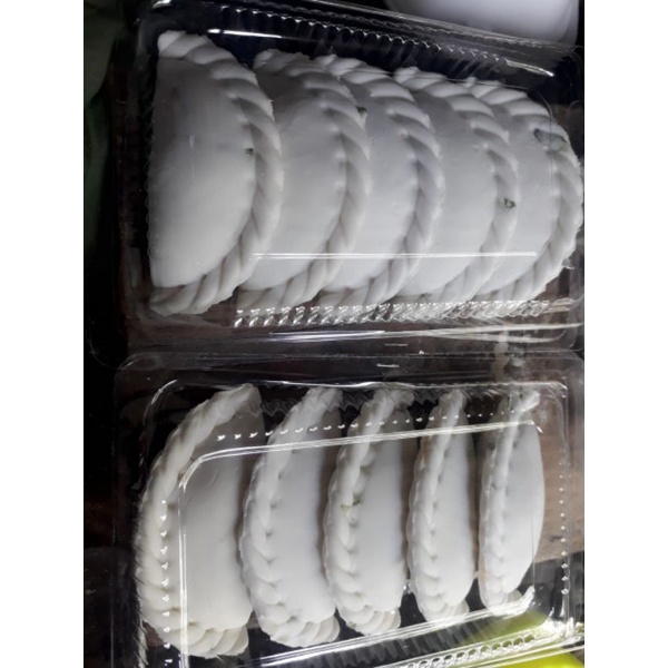 

cireng isi ayam suwir,baso,sosis pack 5000