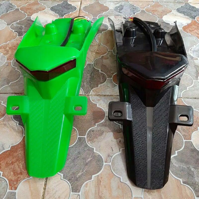 spakbor belakang KLX 150/D-Tracker 150 include stoplamp 3in1