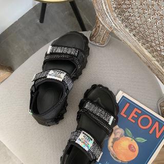 Sepatu Sandal  Pantai Model  Korea Sol Tebal Untuk Pria  2021 