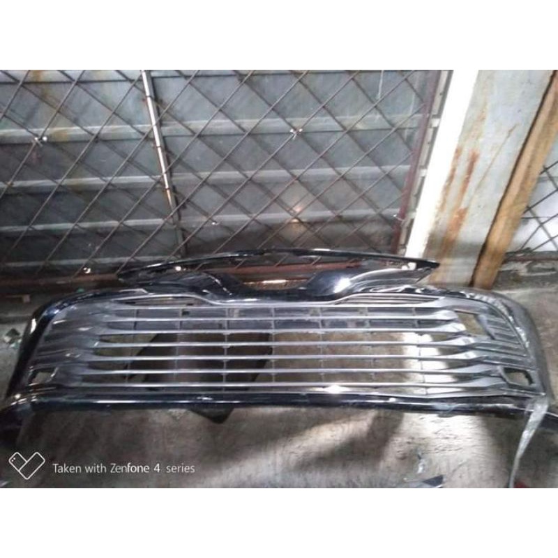 bemper depan Toyota Camry 2021 2022