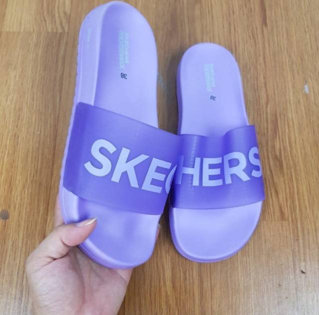 SKECHERS Sandal slide ULTRA GO woman /Skechers wanita