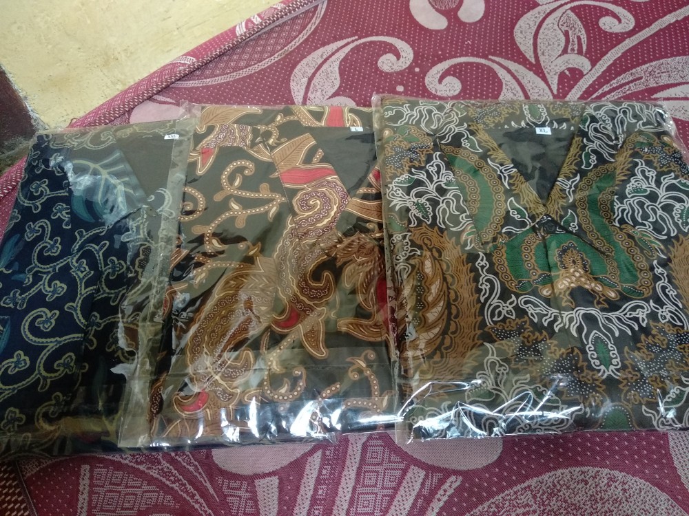 Cabe Batik Pria Kemeja Batik Pria Lengan Panjang Reguler Fit Baju Batik Pria Lengan Panjang