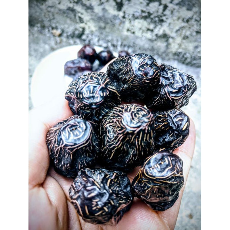 

KURMA AJWA ALIYAH UNAI 7 BUTIR