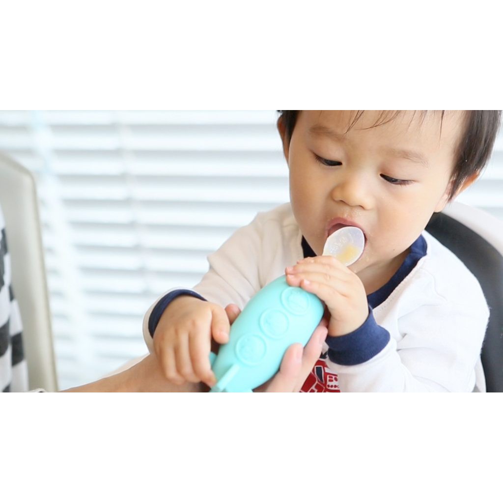 Marcus &amp; Marcus - (With Lid) Baby Feeding Spoon Dispenser Rocket BLUE