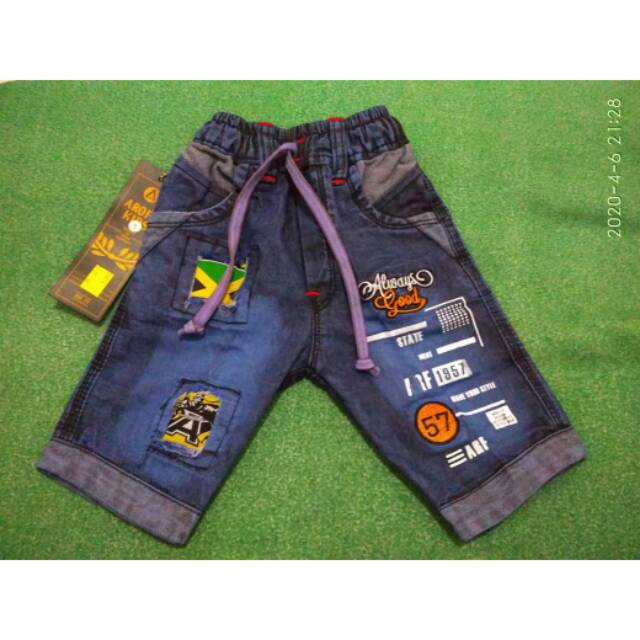 Celana pendek jeans  sablon arof