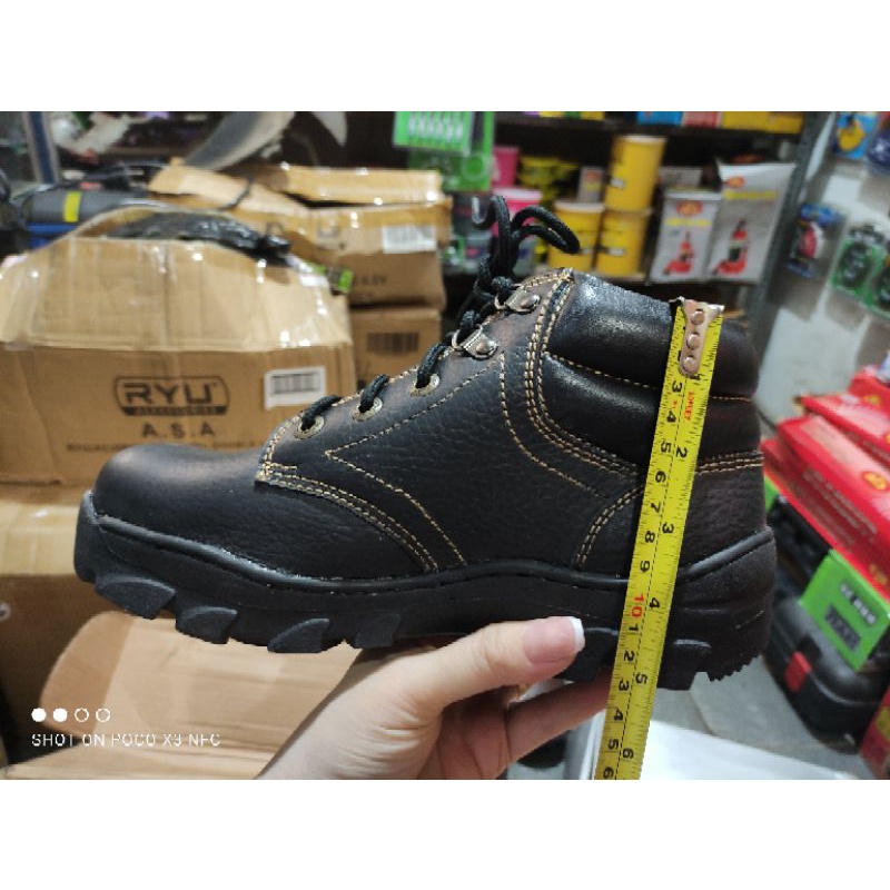promo sepatu safety OCTOPUS / sepatu pekerja OCTOPUS OX 508 ( promo habisin sisa ukuran (no4, no 5)/( 37,38)