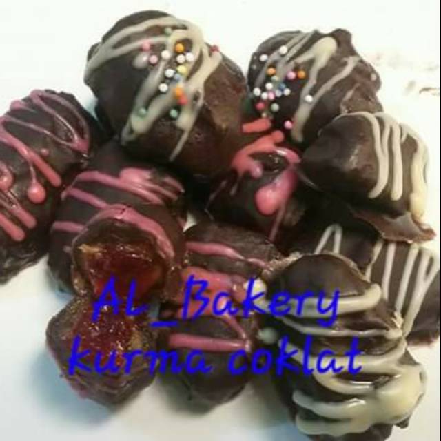 

Kurma coklat