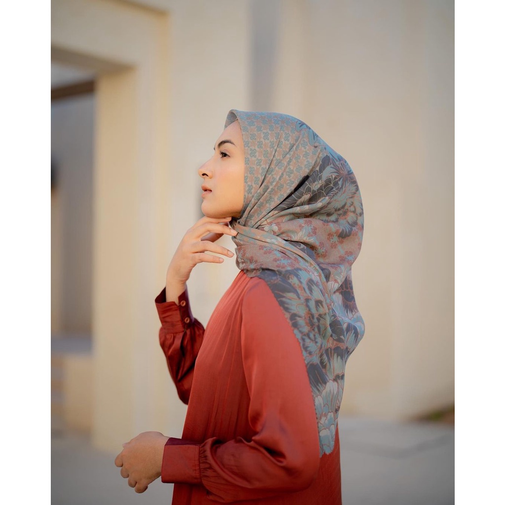 SHAZANA SCARF - RUWAIS by HEAVEN LIGHTS / hijab jilbab segi empat voal motif persegi HL