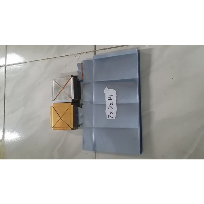 Kotak Mika Kemasan Souvenir Uk. 8 x 8 x 12 cm ( 505 pc ) Di Ambil Sendiri