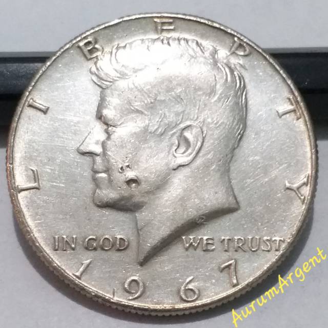 SA58-- 1 PC KOIN PERAK KUNO ASLI HALF DOLLAR KENNEDY TH 1967. -- SILVER COIN --