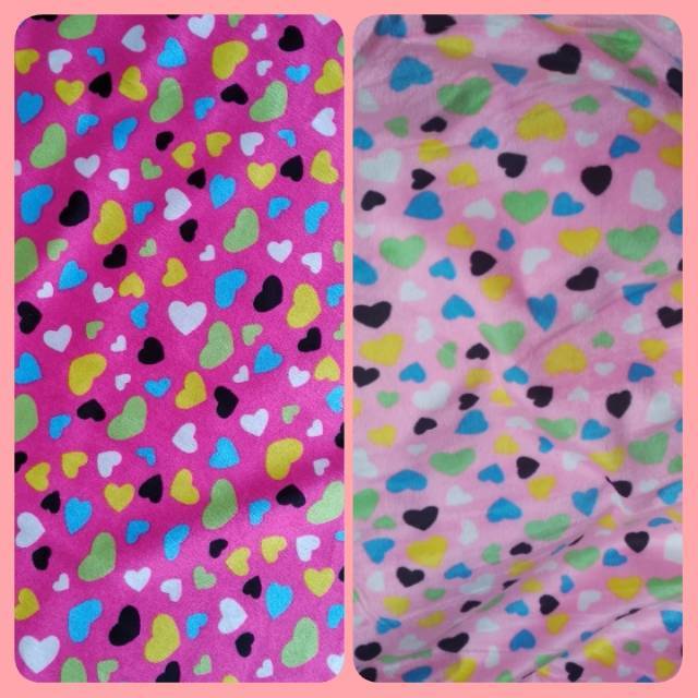 Kain Yelvo Motif Love