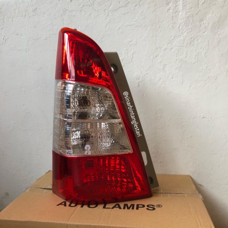 Stop Lamp Black JDM Innova: Sentuhan Kelir Gelap untuk Gaya Agresif dan Modern