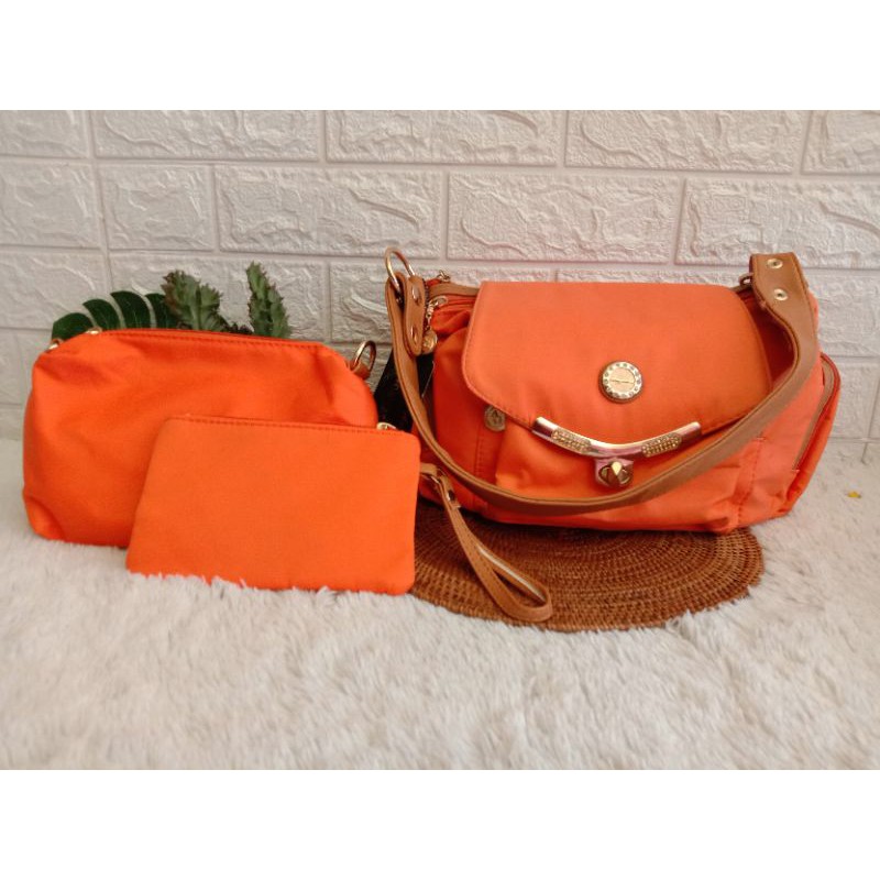 Tas slempang angelica