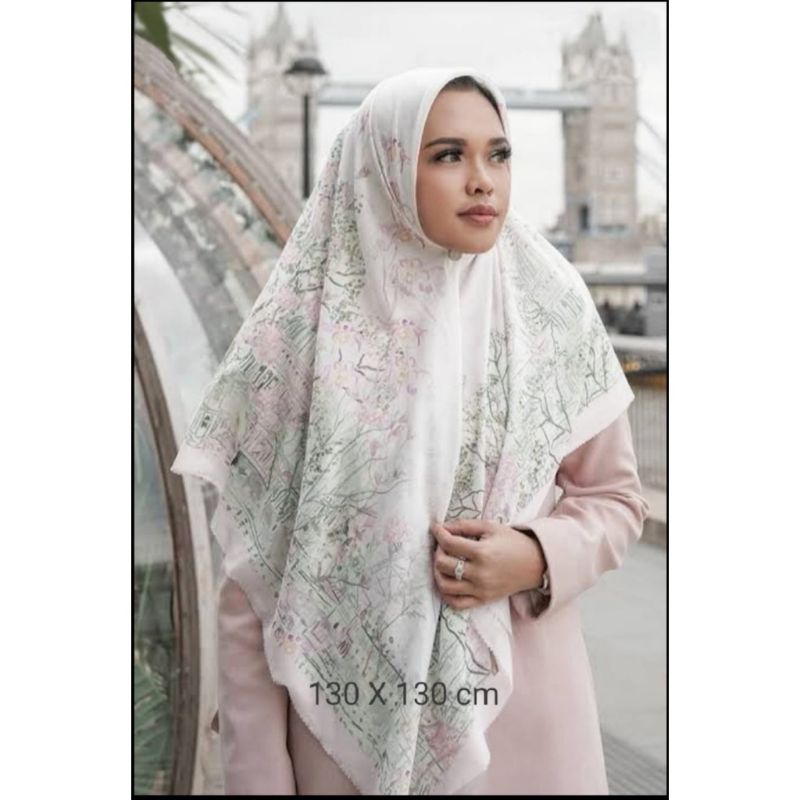 DISKON  Hijab Segiempat Motif Brithis Putih Ukuran 130x130 Jumbo Syar'i / Others /  hijab segi 4  / 