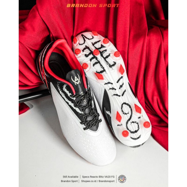 Sepatu Bola Specs Reacto Blitz Elite FG