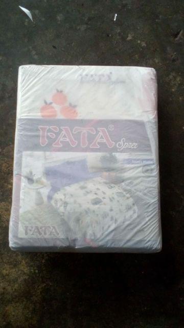 Fata - Sprei Minimalis Sweet Home Ukuran King 180x200 / Queen 160x200