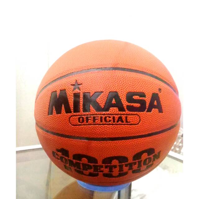 Bola basket mikasa