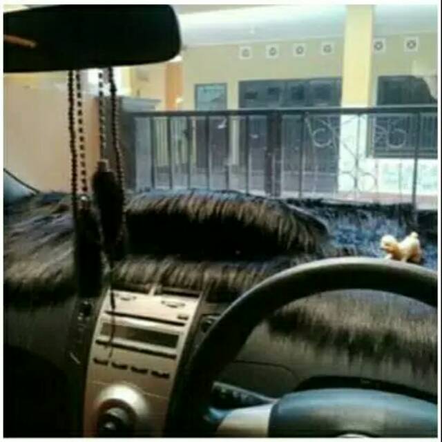 Alas bulu dasbord mobil.(HITAM) (ayla,agya,avanza,mobilio)