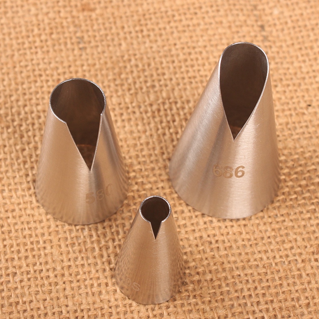 1 / 3pcs Nozzle Icing Piping Bahan Stainless Steel Desain Santa Anna Untuk Dekorasi Kue