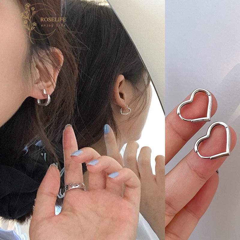 1 Pasang Anting Hoop Bentuk Hati Bahan S925 Silver Plated Anti Alergi Gaya Korea Untuk Wanita