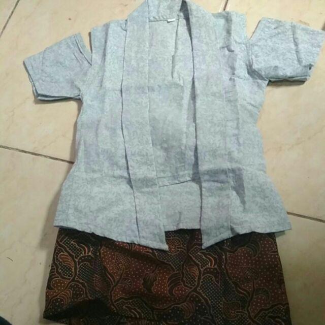 Kebaya Batik Anak Sabrina (abu-abu)kebaya Anak Perempuan / Kutu Baru Anak / Batik Anak Perempuan