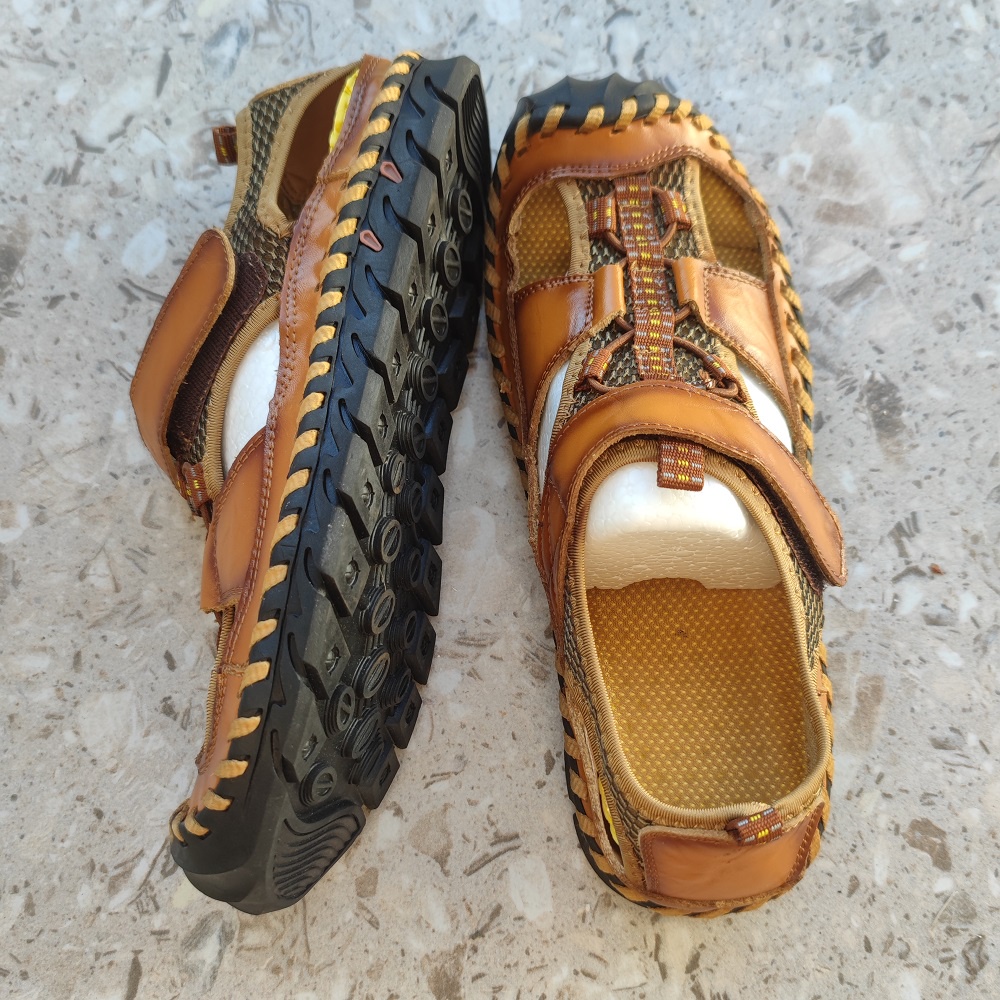 Import Outdoor Sandal Hiking Gunung Pria Sendal Kulit Asli Olahraga Trendy Mendaki Cowok Dewasa Keren 190