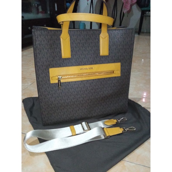 (Preloved) Bag'Us Store Tas Michael Kors Leather ORI