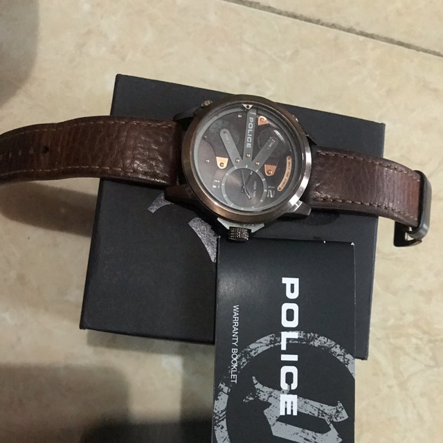 Jam tangan police ori,