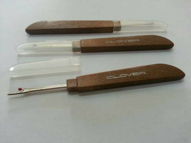 Pendedel - Seam Ripper Benang Bahan Kain CLOVER