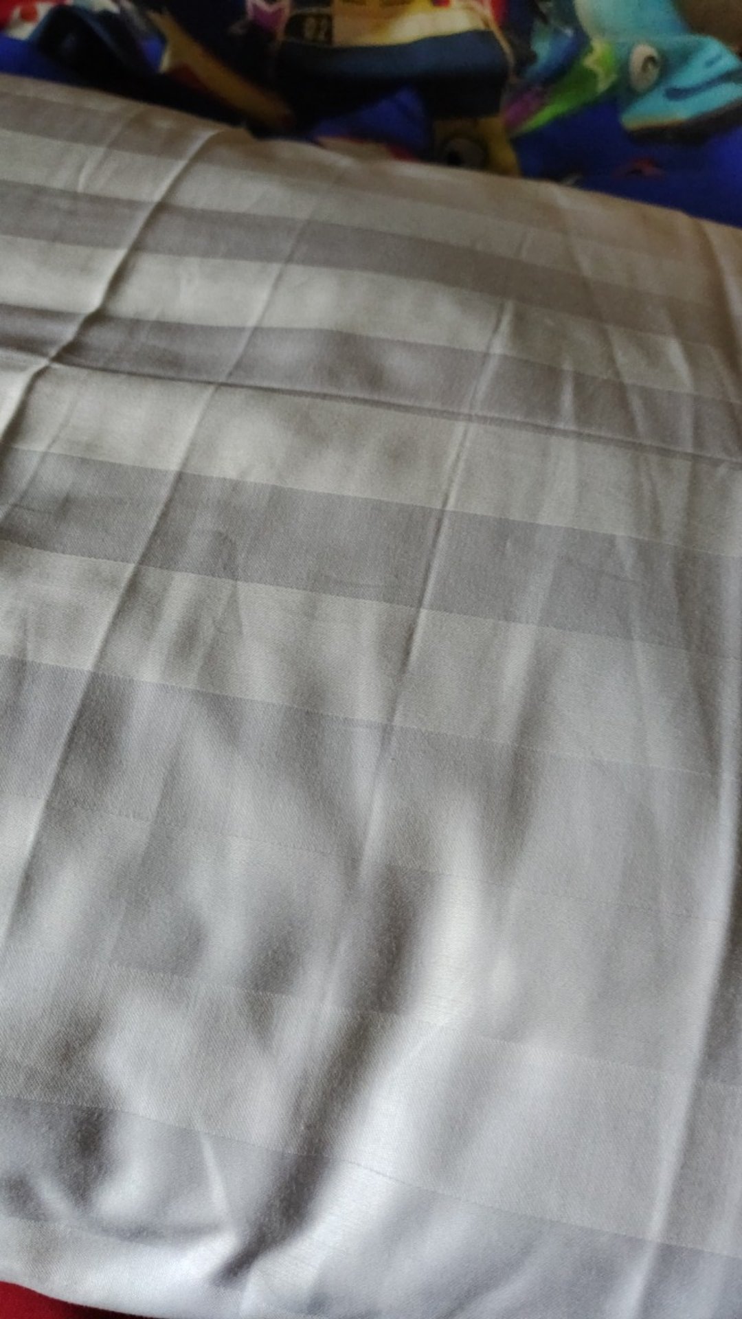 Sarung Bantal Katun - Dobby Salur - Clarissa