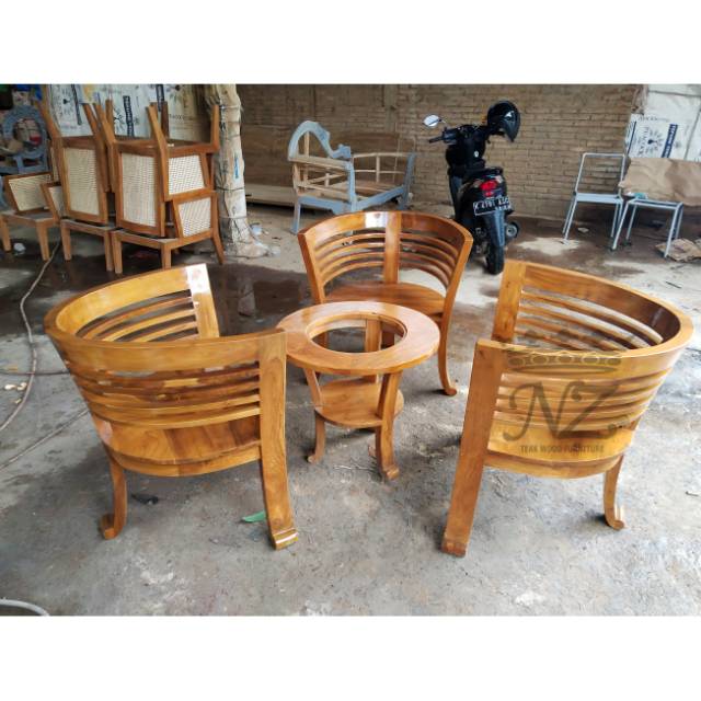 Set Kursi Tamu Sederhana