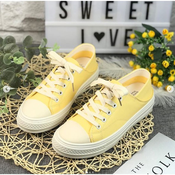 Sneakers wanita 2208 import realpict