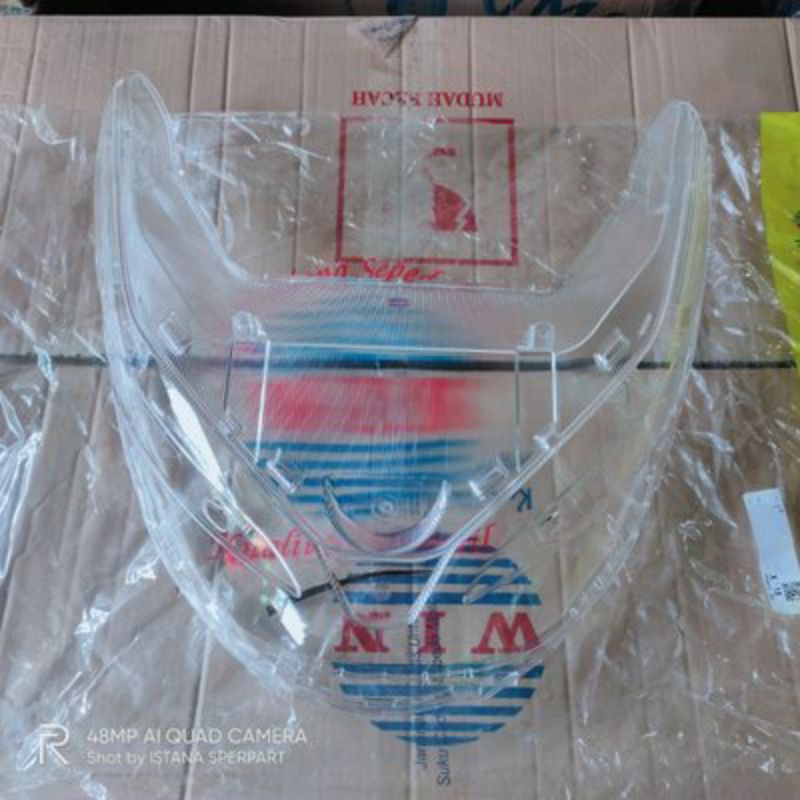 MIKA KACA LAMPU DEPAN PCX 150 2018 2019 2020 / MIKA LAMPU DEPAN PCX 150 2018-2020  / MIKA LAMPU PCX  /  MERK WIN