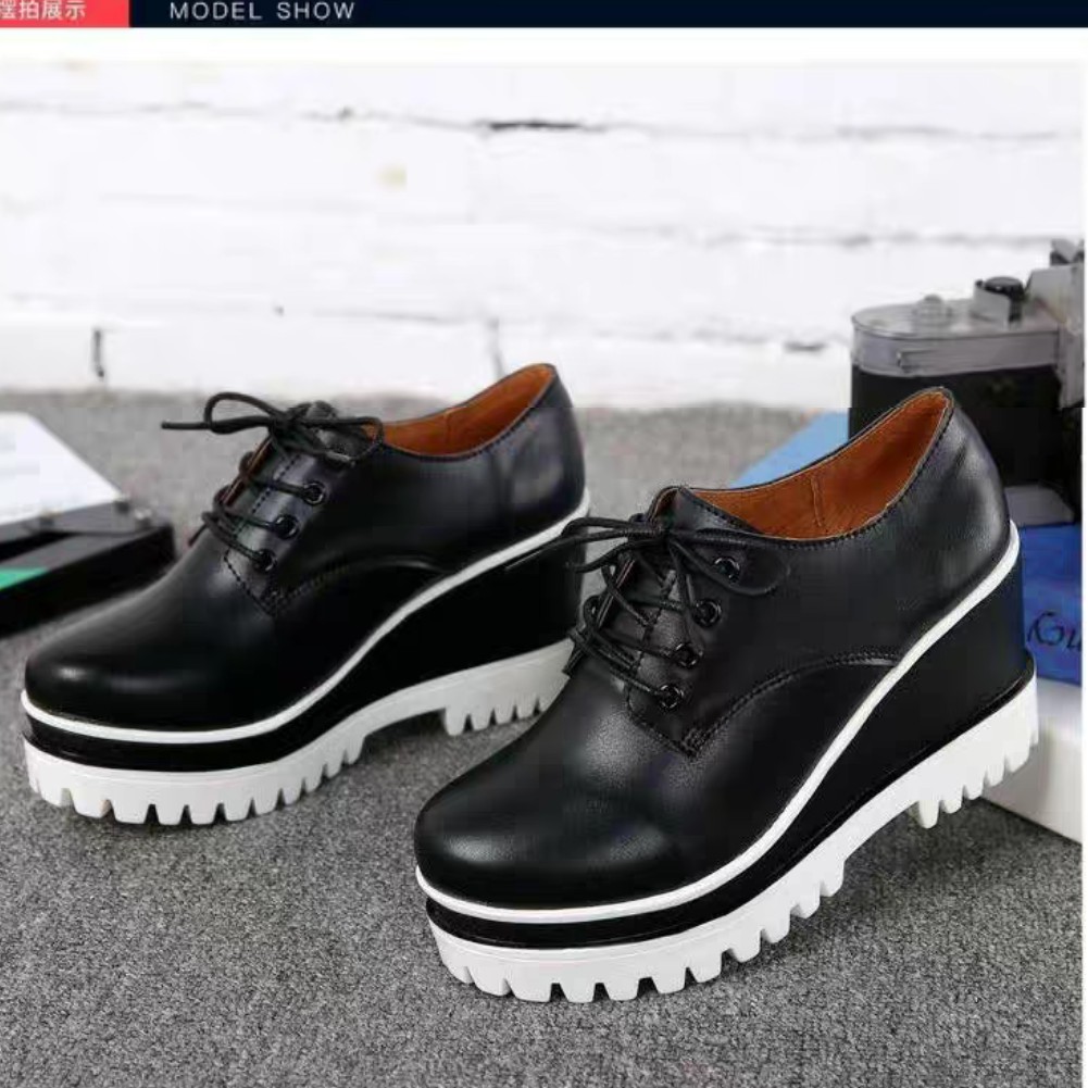  Sepatu  Sneakers DOCMART  DD01 Shopee Indonesia