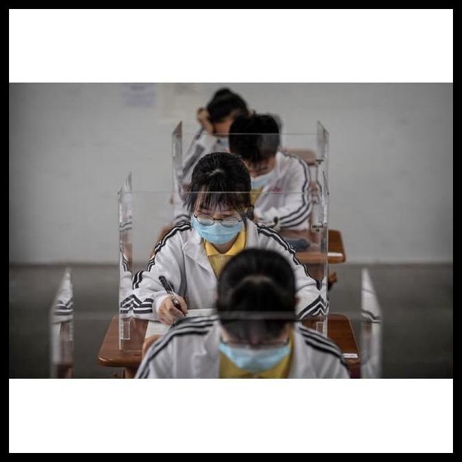 

Sekat Acrylic Bening Plexiglass Shield Pembatas - Ruang Kelas