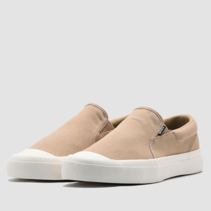 BRODO VANTAGE SLIP ON CAMEL