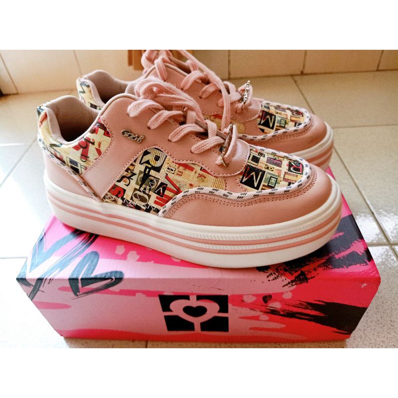 [ORIGINAL 100%] FREE GIFT Gosh Bolzano 638 Sepatu Sneakers Wanita LIKE NEW