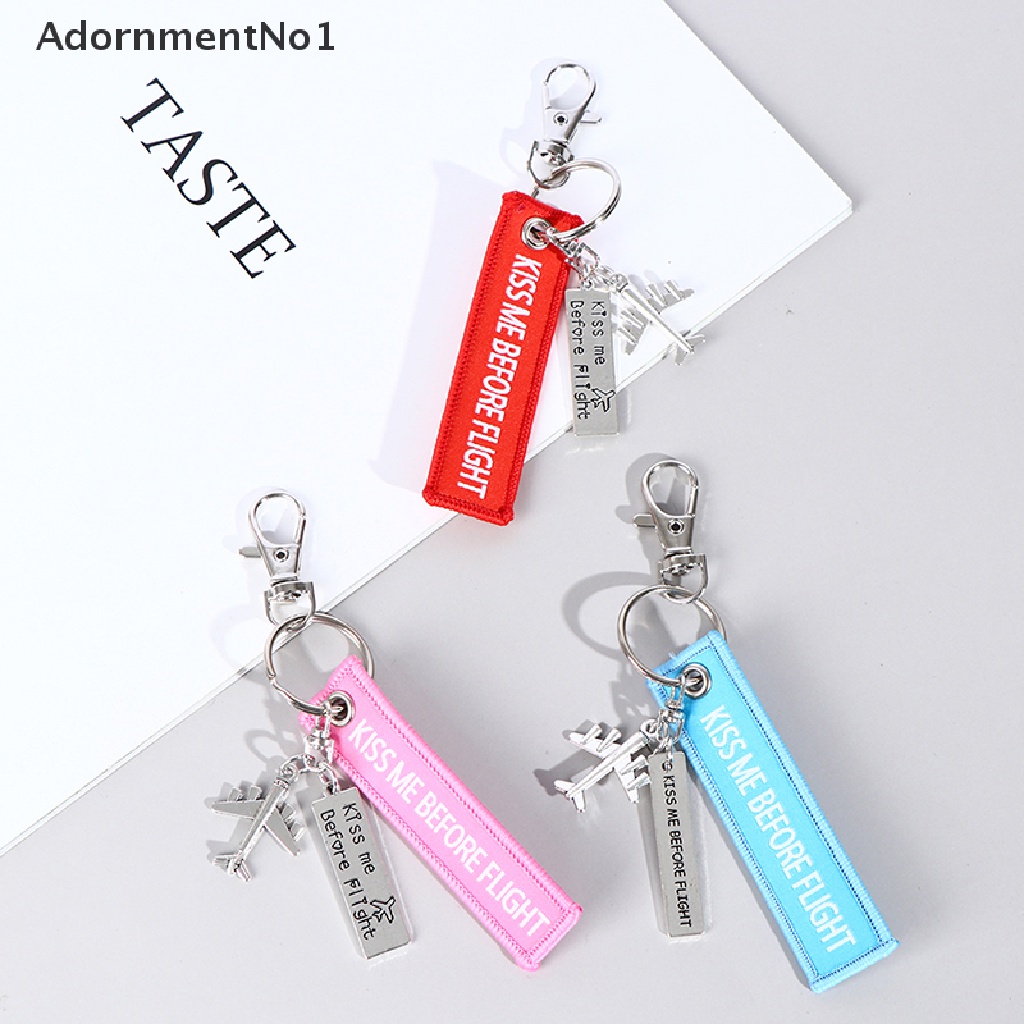 (AdornmentNo1) Gantungan Kunci Motif Ukir kiss before flight Bahan metal