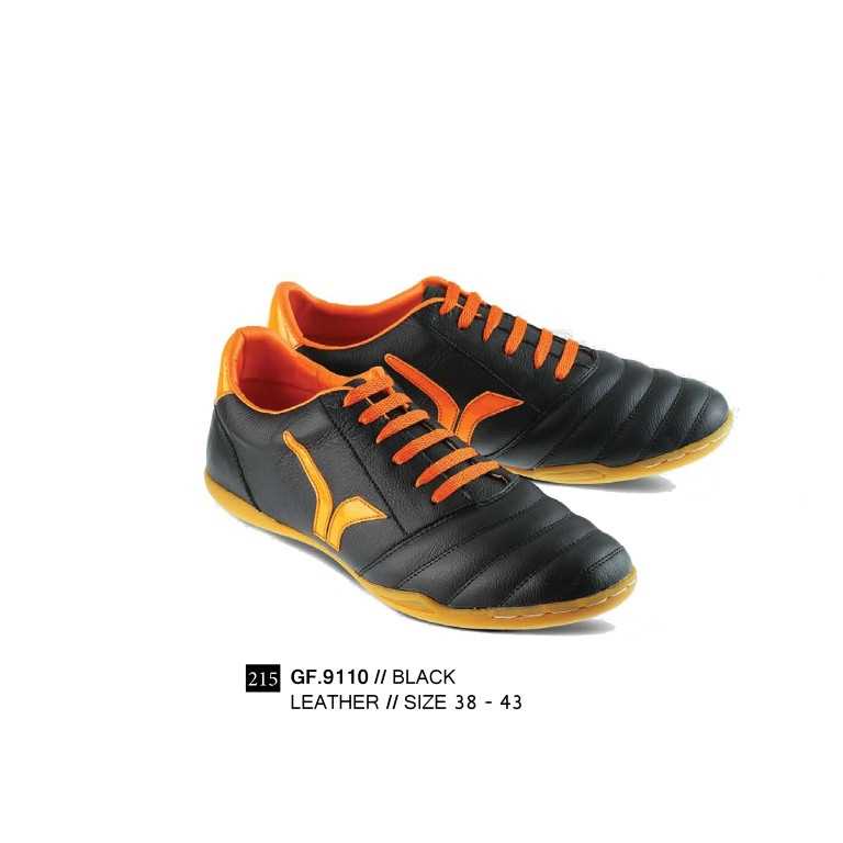 Sepatu Pria Futsal  Golfer GF.9110