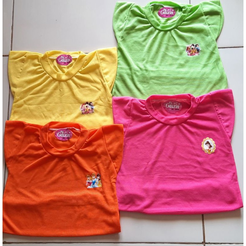 Kaos oblong bayi warna