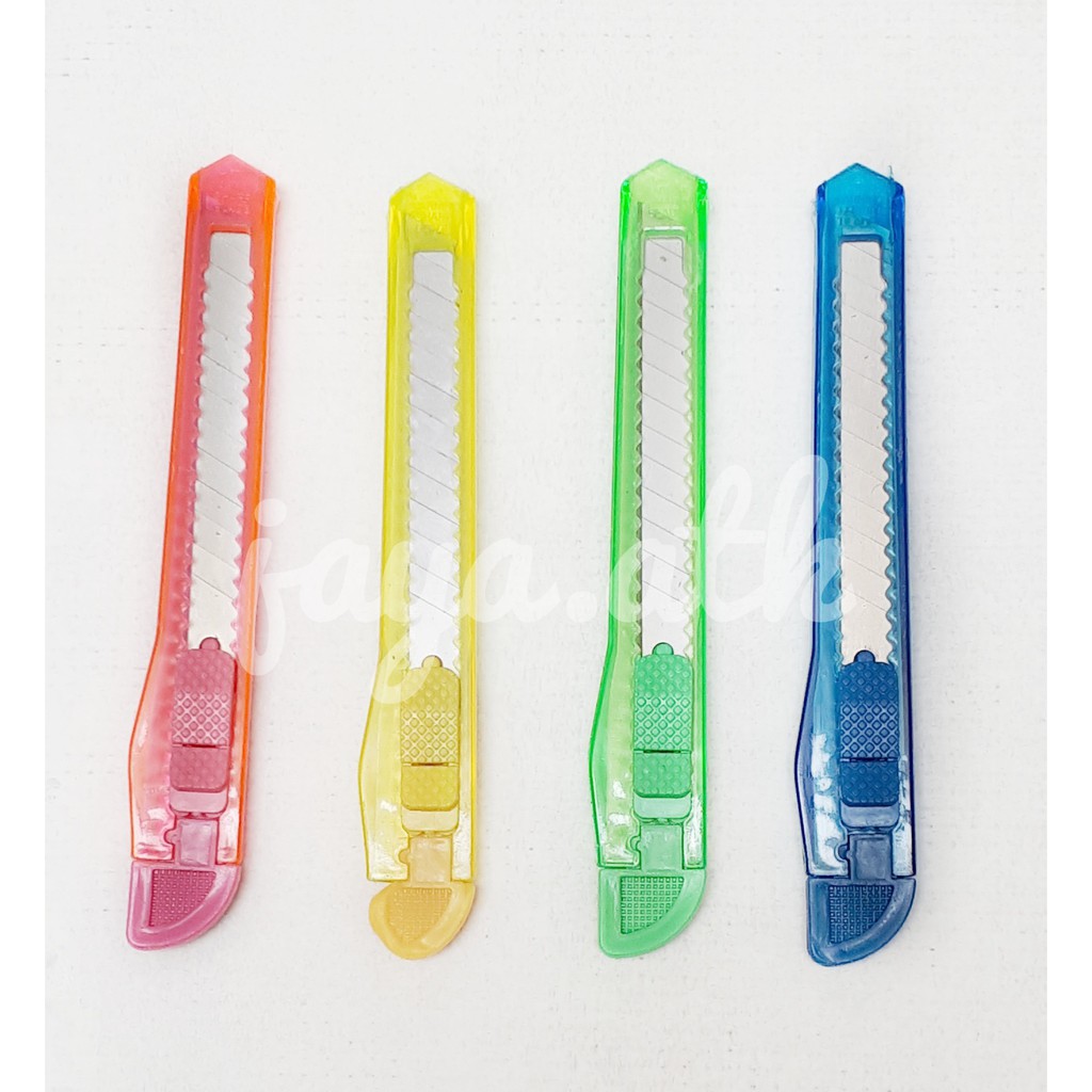 Cutter Kecil - Besar Warna Warni