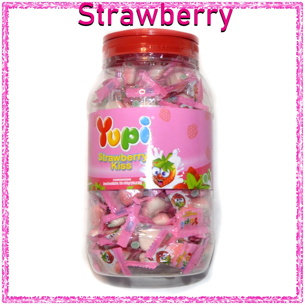 

permen YUPI candy permen kenyal jelly rasa strawberry 300gr