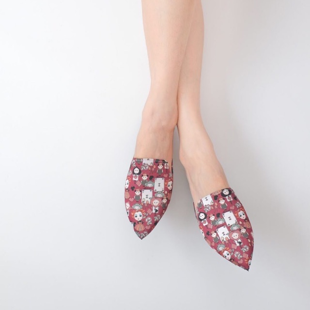 Ittaherl Red Queen Rouge Mules Size 40 Ittaherl x Alice