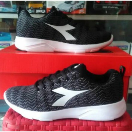 SEPATU DIADORA X RUN LIGHT 4W ORI