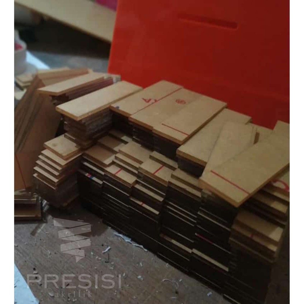 

Bahan Nametag 2mm Akrilik/Acrylic
