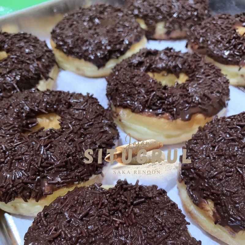 

Donat Kampung Varian Coklat Ceres