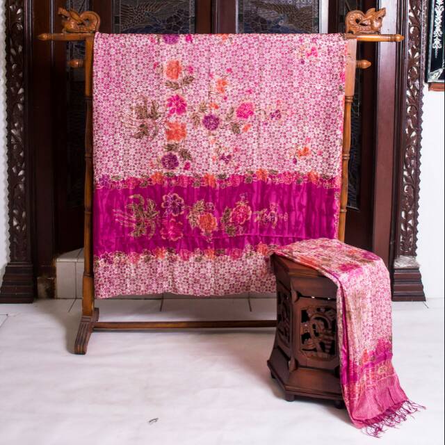 [FREE Box] Kain & Selendang Batik Tulis Kombinasi Warna Sutra (2in1)