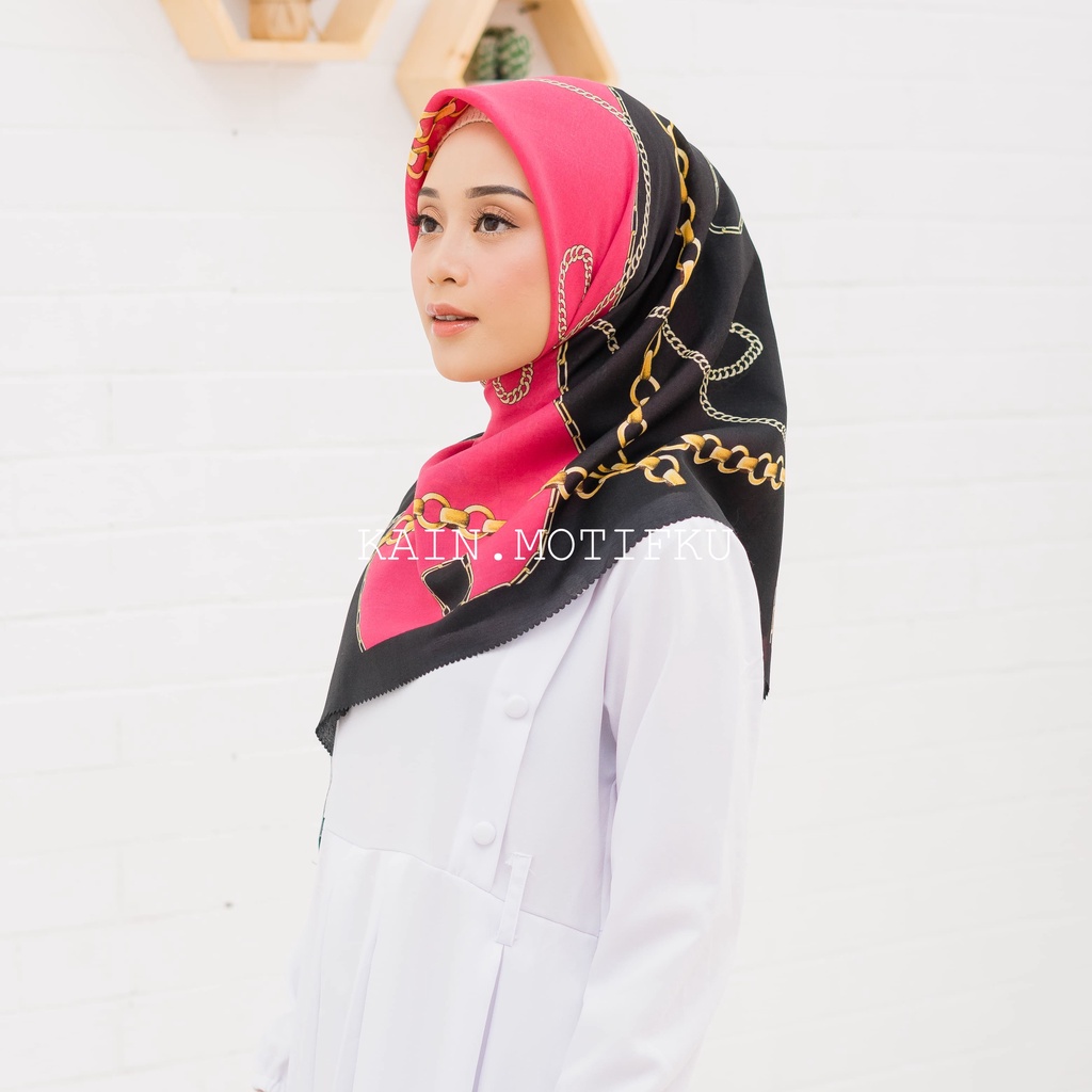 JILBAB MOTIF HIJAB SEGIEMPAT VOAL MOTIF PREMIUM JILBAB PRINT LASERCUT KERUDUNG SEGIEMPAT MOTIF MURAH-Helix Blackpink