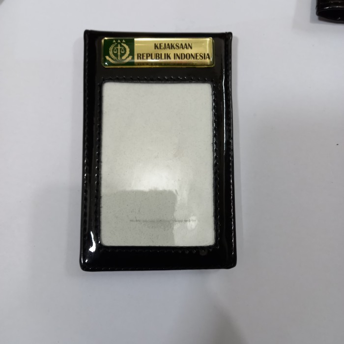 

Promo !!! Name tag Id Card Saku logo KEJAKSAAN Sedia juga perlengapan kantor, pesta, buku